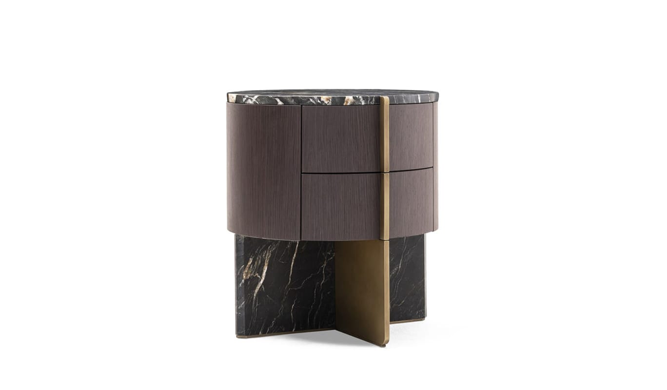 Adam Night Stand 01 (Website)